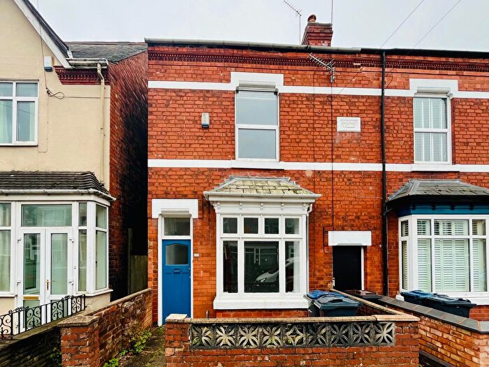 3 Bedroom Terraced House To Rent In Grange Road, Birmingham, B14