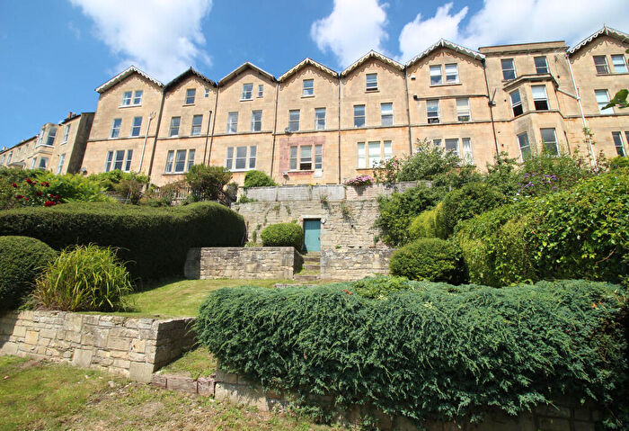 2 Bedroom Apartment To Rent In Belgrave Terrace, Bath, BA1