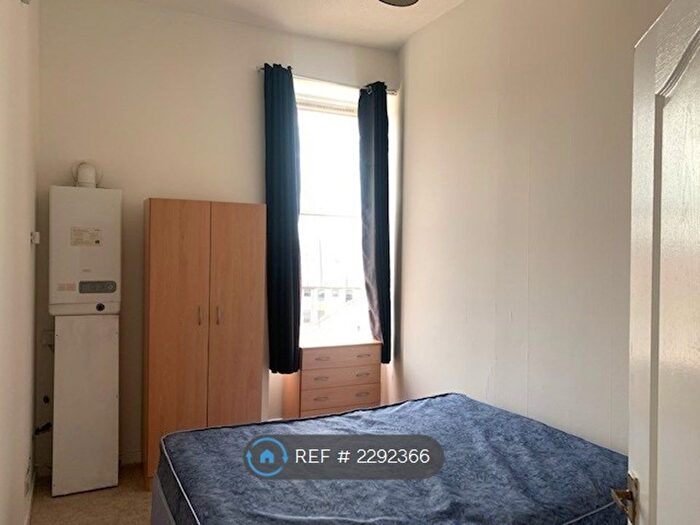 1 Bedroom Flat To Rent In James Street, Glasgow, G40