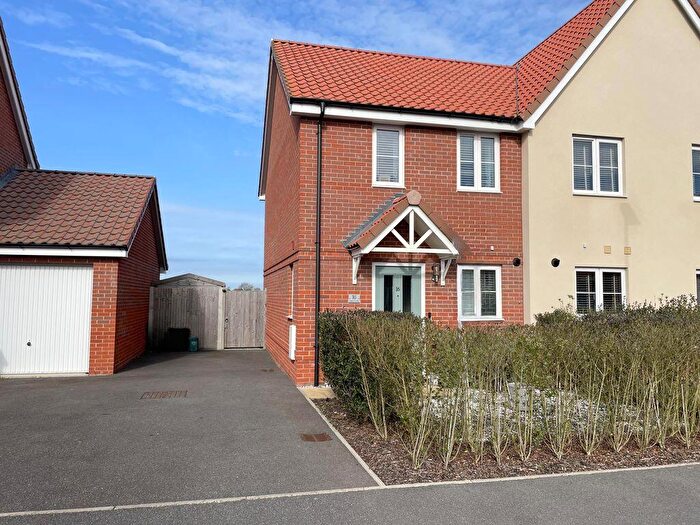 2 Bedroom Semi-Detached House For Sale In Jefferson Way, Alresford, CO7