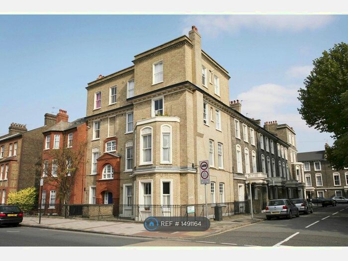 2 Bedroom Flat To Rent In Queenstown Road, London, SW8