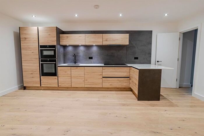 2 Bedroom Flat For Sale In Ellesmere Street, Manchester, M15
