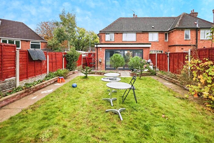 3 Bedroom Semi-Detached House For Sale In Shenley Fields Road, Birmingham, West Midlands, B29