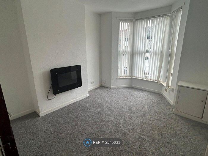 2 Bedroom Flat To Rent In Ash Grove, Wavertree, Liverpool, L15