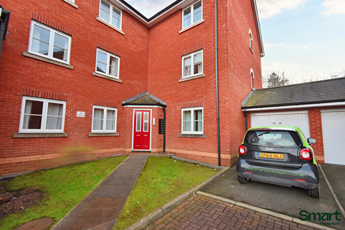 2 Bedroom Apartment For Sale In Lewis Crescent, Exeter, EX2