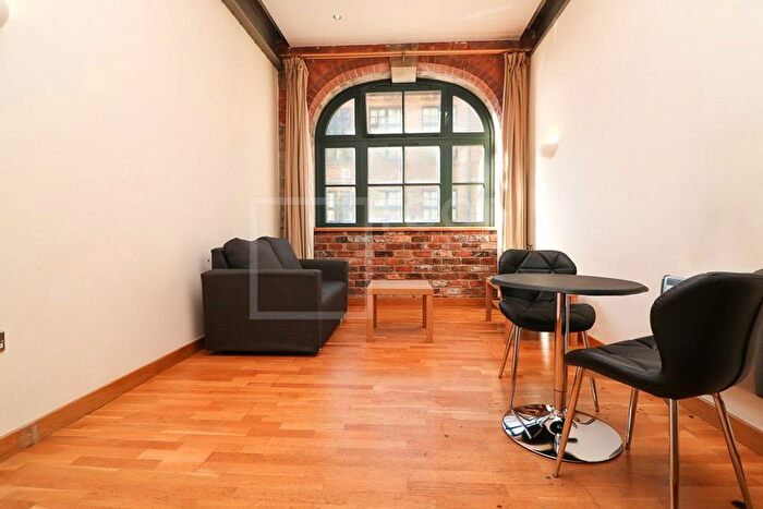 1 Bedroom Flat To Rent In Byron Halls, Byron Street, BD3