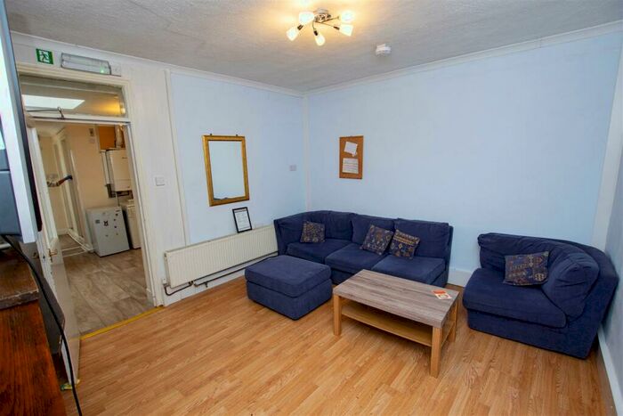 6 Bedroom House To Rent In Harborne Lane, Selly Oak, Birmingham, B29