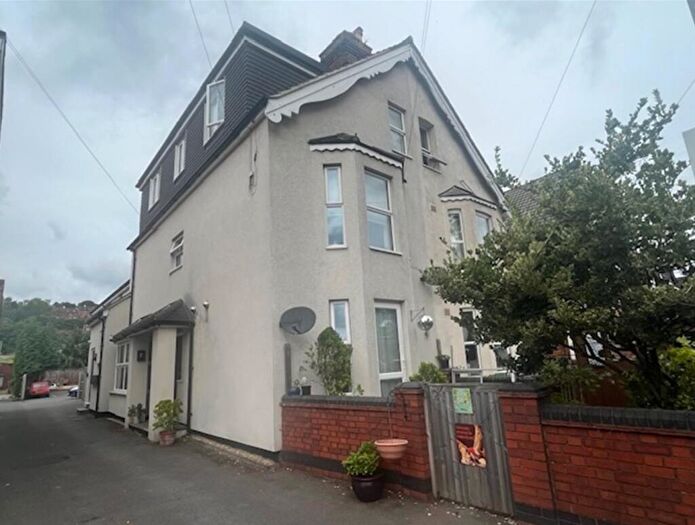 1 Bedroom Apartment For Sale In Hughenden Road, High Wycombe, HP13