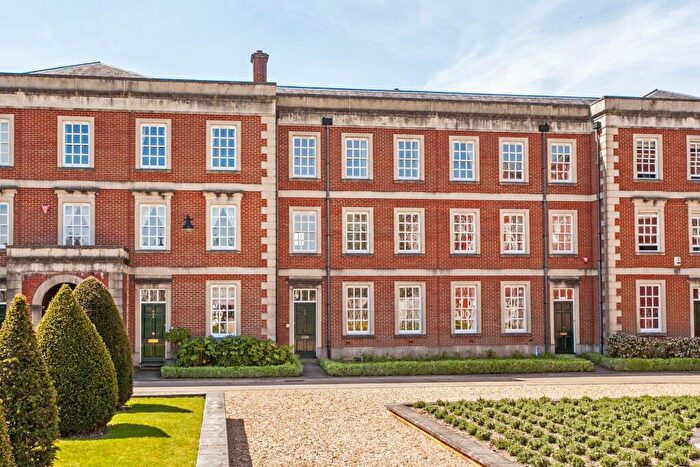 4 Bedroom House To Rent In Peninsula Square, Winchester, SO23