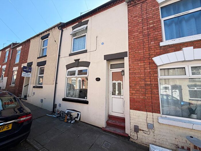 2 Bedroom Terraced House To Rent In Gordon Street, Semilong, Northampton, NN2
