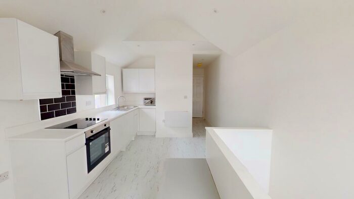 2 Bedroom Flat To Rent In Cowbridge Road East, Canton, Cardiff, CF5