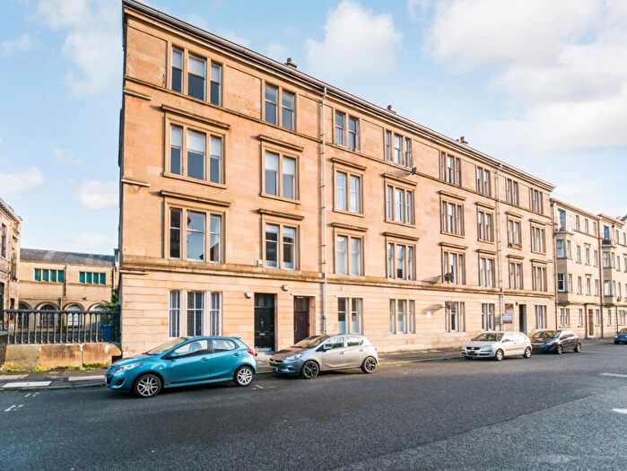 2 Bedroom Parking To Rent In Carnarvon Street, Woodlands, Glasgow, G3