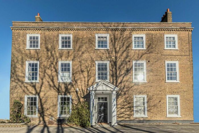 3 Bedroom Flat To Rent In Little Ealing Lane, London, W5