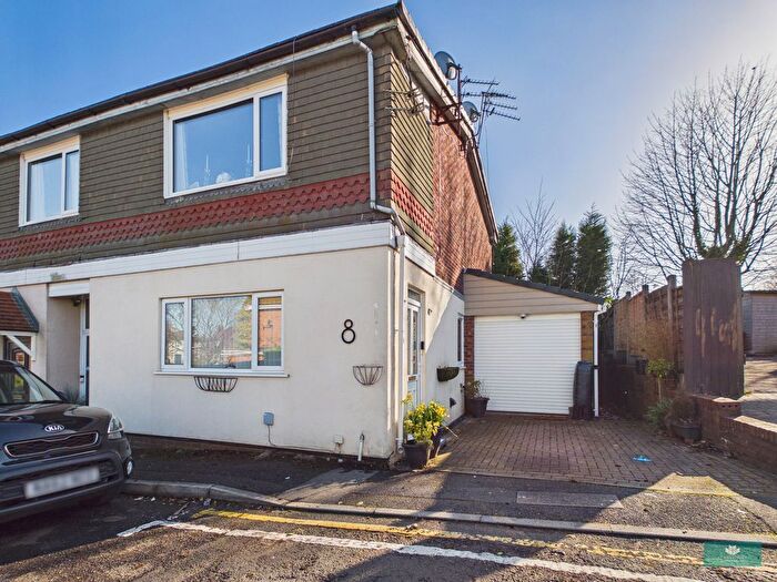 1 Bedroom Flat For Sale In The Gabriels, High Crompton, OL2