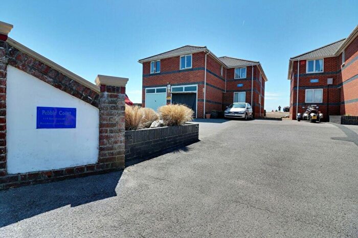 1 Bedroom Flat To Rent In Pebble Court, Southwood, Hayling Island, PO11