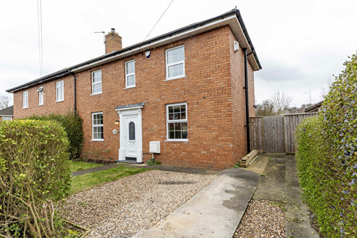 3 Bedroom Semi Detached House For Sale In High Grove, Sea Mills, Bristol, BS9