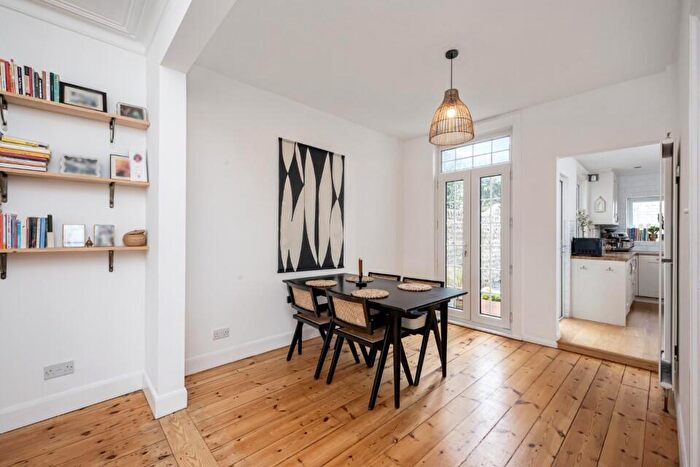 3 Bedroom Terraced House For Sale In Coventry Street, BN1
