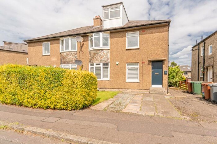 3 Bedroom Flat To Rent In Broombank Terrace, Carrick Knowe, Edinburgh, EH12