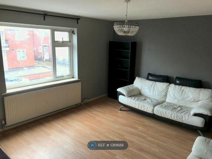 2 Bedroom Flat To Rent In Sunbury Road, Coventry, CV3