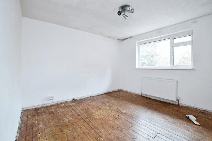 2 Bedroom Bungalow For Sale In Cribb Close, Poole, Dorset, BH17