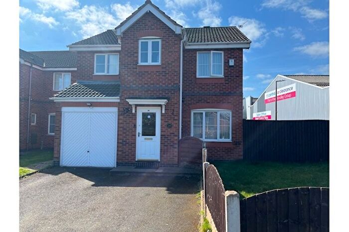 4 Bedroom Detached House To Rent In Eagle Lane, Great Bridge, Tipton, DY4