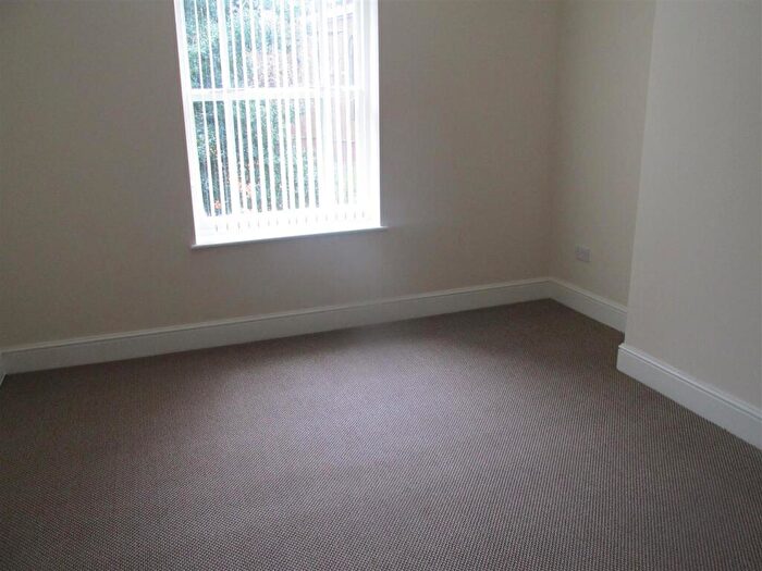1 Bedroom House To Rent In Flat Church SquareOldbury, B69