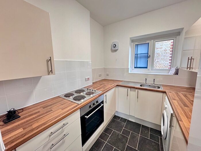 1 Bedroom Flat To Rent In Trivett Square, Nottingham, NG1