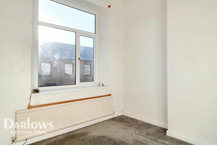 1 Bedroom Flat To Rent In Worcester Street, Gwent, NP23