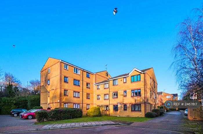 2 Bedroom Flat To Rent In Jack Clow Road, London, E15