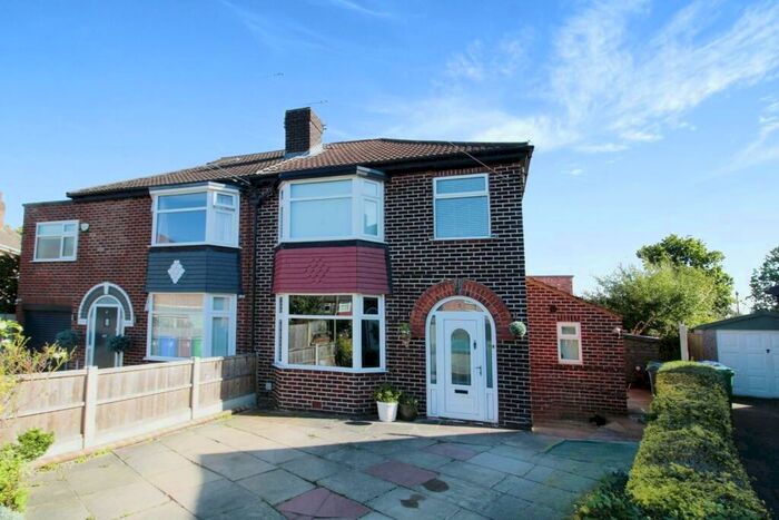 3 Bedroom Semi-Detached House To Rent In Rangemore Avenue, Manchester, M22