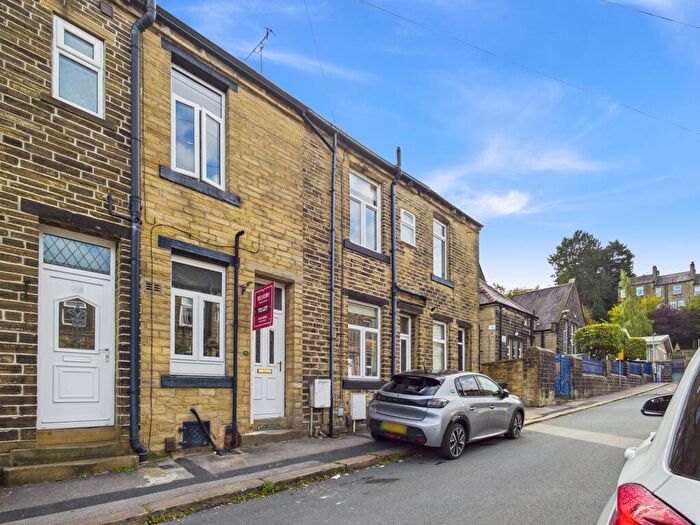 2 Bedroom Terraced House To Rent In Market Street, Steeton, BD20