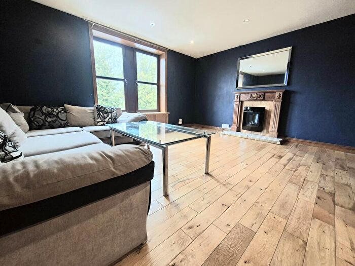 2 Bedroom Apartment To Rent In King Cross Road, Halifax, HX1