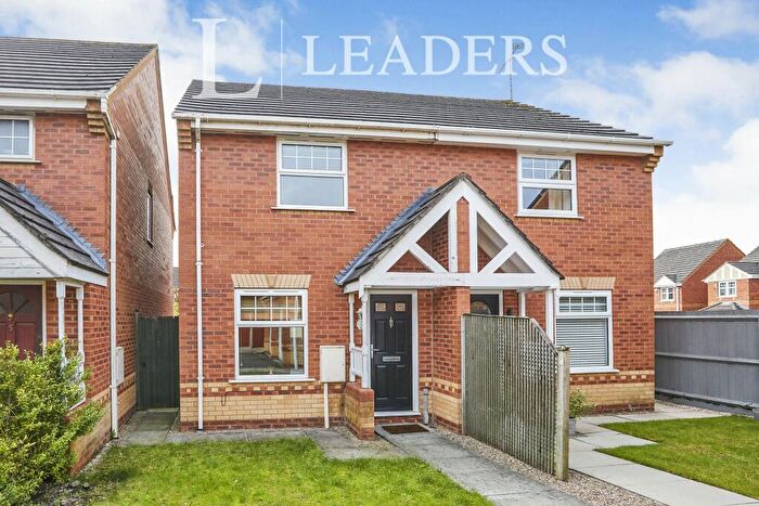 2 Bedroom Semi-Detached House To Rent In Shaef Close, Hilton, DE65