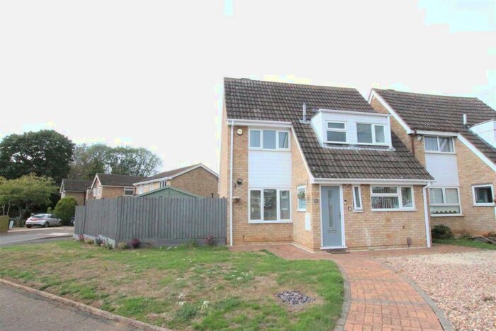 3 Bedroom House To Rent In Dulverton Road, Northampton, NN3