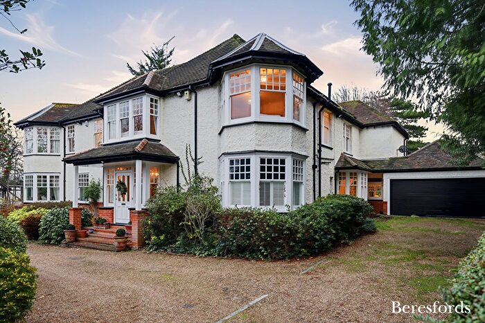 6 Bedroom Detached House For Sale In Greenway, Hutton, CM13