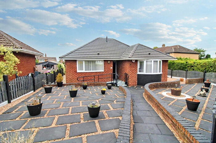 2 Bedroom Bungalow For Sale In Chiltern Walk, Pogmoor, Barnsley, S75