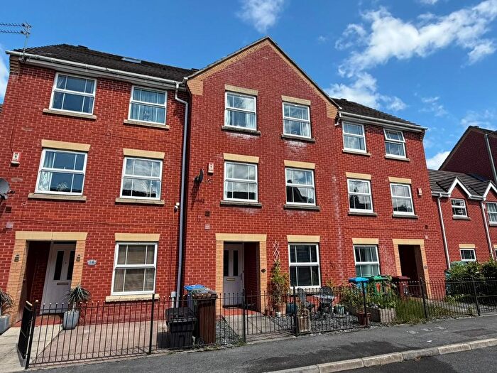 4 Bedroom Town House For Sale In Rochester Avenue, Chorlton, M21