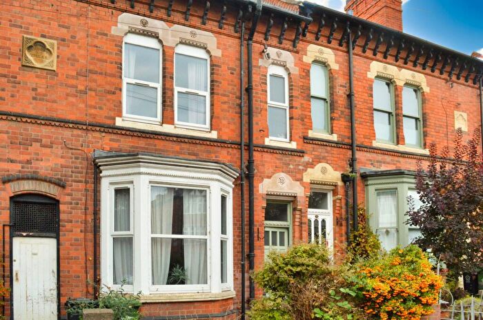 3 Bedroom Terraced House For Sale In Aylestone Road, Aylestone, Leicester, LE2