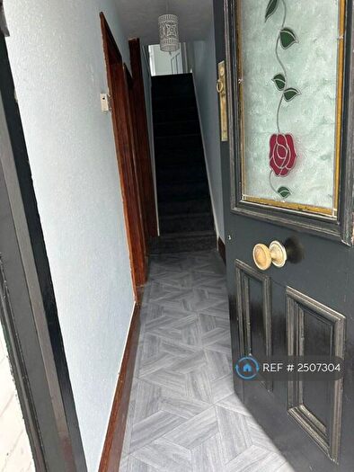 3 Bedroom Semi-Detached House To Rent In Montague Street, Rushden, NN10