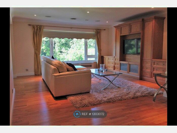 2 Bedroom Flat To Rent In South Hill Avenue, Harrow HA1