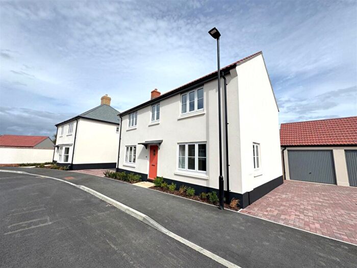 3 Bedroom Detached House For Sale In Constable Crescent, Chesil Reach, Chickerell, DT3