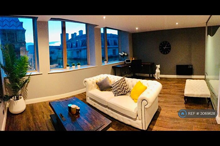 1 Bedroom Flat To Rent In Park House Apartments, Leeds, LS1