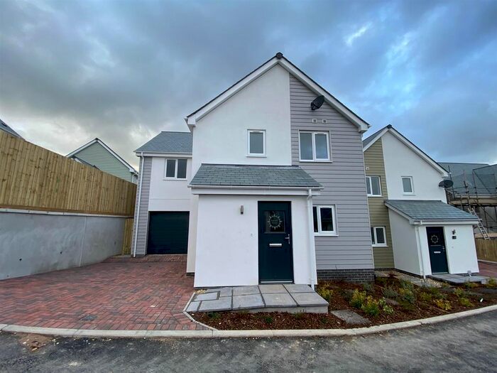 4 Bedroom Detached House To Rent In Garden Green, Barnstaple EX32