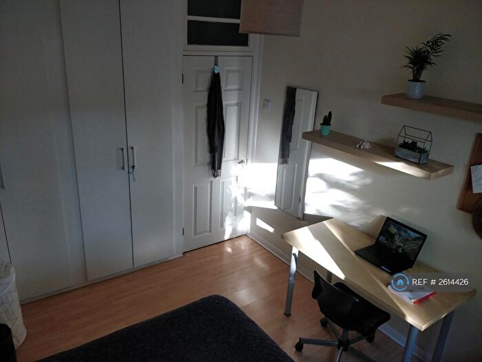 4 Bedroom Flat To Rent In Grimthorpe House, London, EC1V