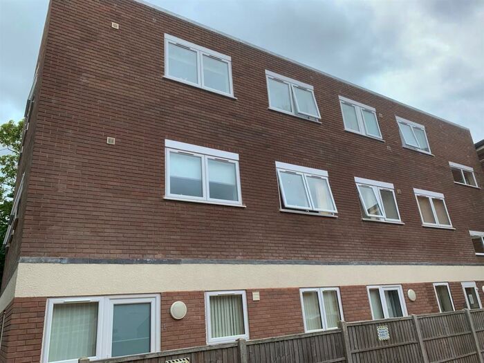 1 Bedroom Apartment To Rent In Herbert Street, Redditch, B98