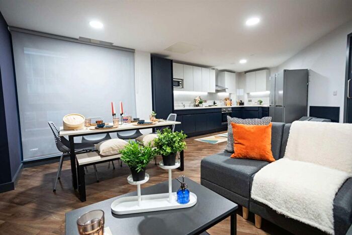 1 Bedroom Flat To Rent In Cookridge Street, Leeds, LS2