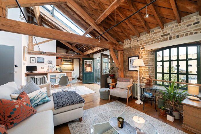 2 Bedroom Flat To Rent In Butlers Amp; Colonial Wharf, London, SE1