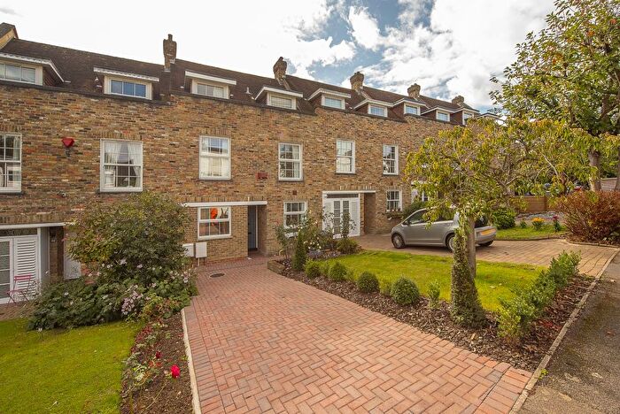 4 Bedroom Terraced House To Rent In Somerset Road, London, SW19