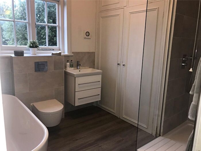 1 Bedroom Flat For Sale In Briar Walk, Putney, London, SW15