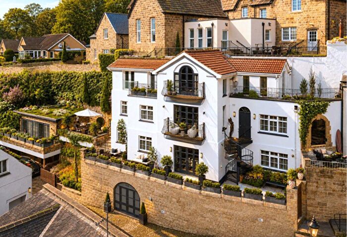 5 Bedroom Detached House For Sale In Waterside, Knaresborough, HG5